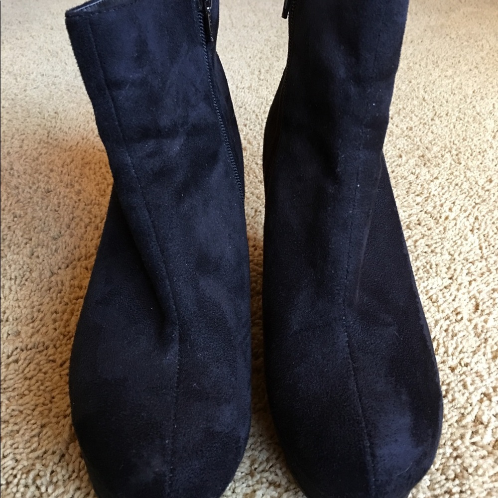 Nine West stacked booties